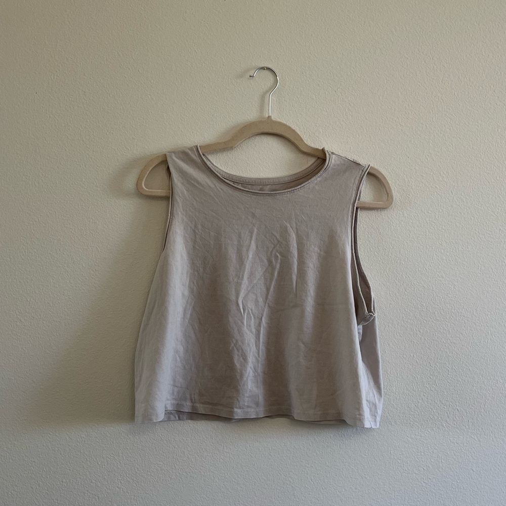 Muscle tee